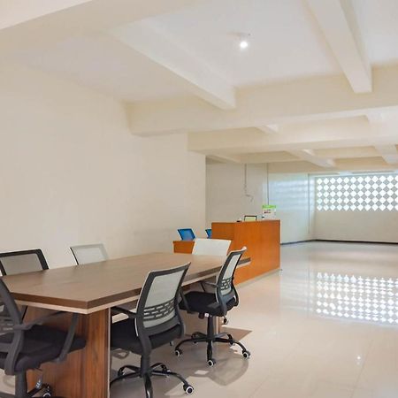 Reddoorz Plus @ Pakuan Residence Tajur Bogor Exterior photo