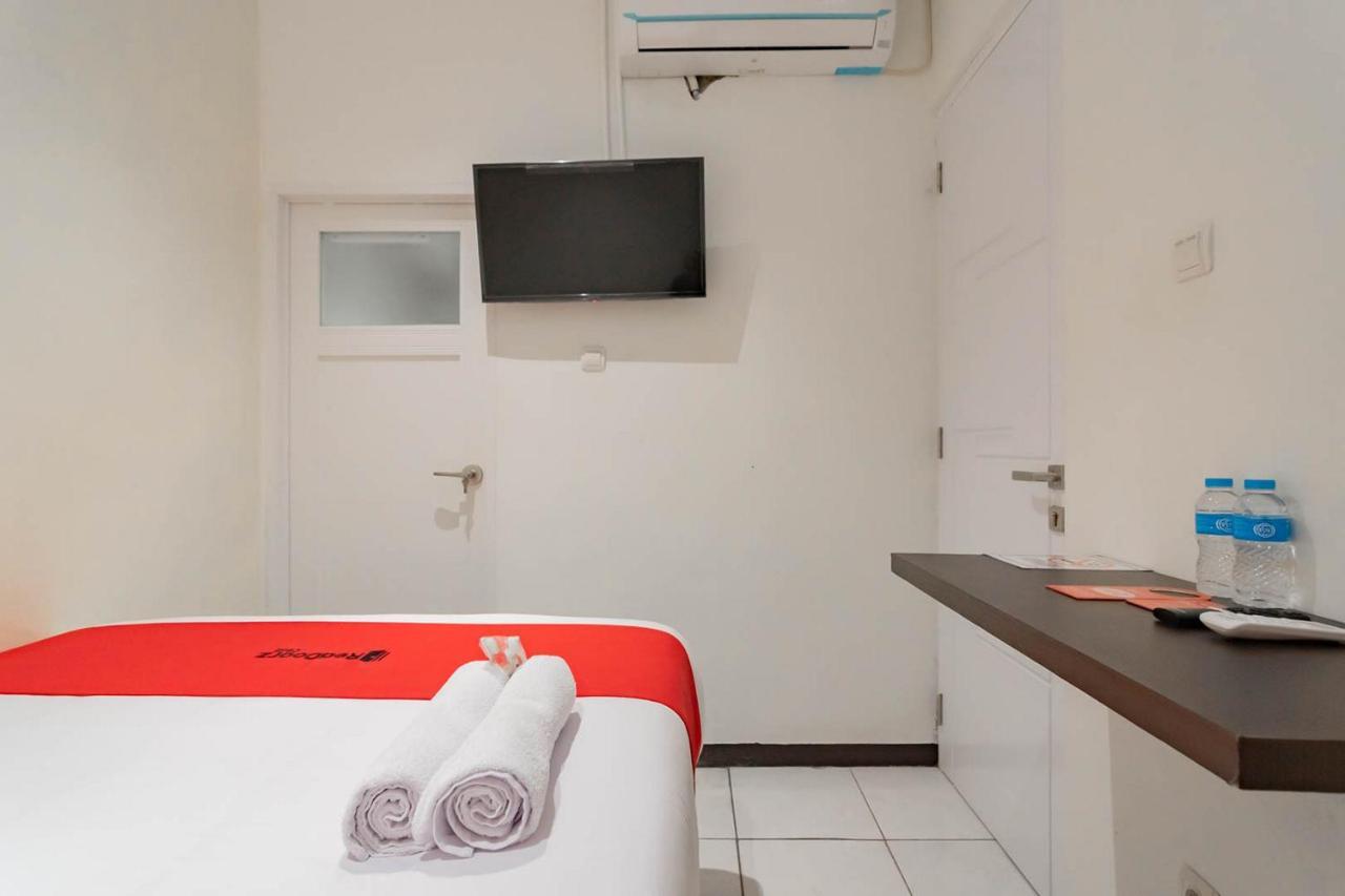 Reddoorz Plus @ Pakuan Residence Tajur Bogor Exterior photo