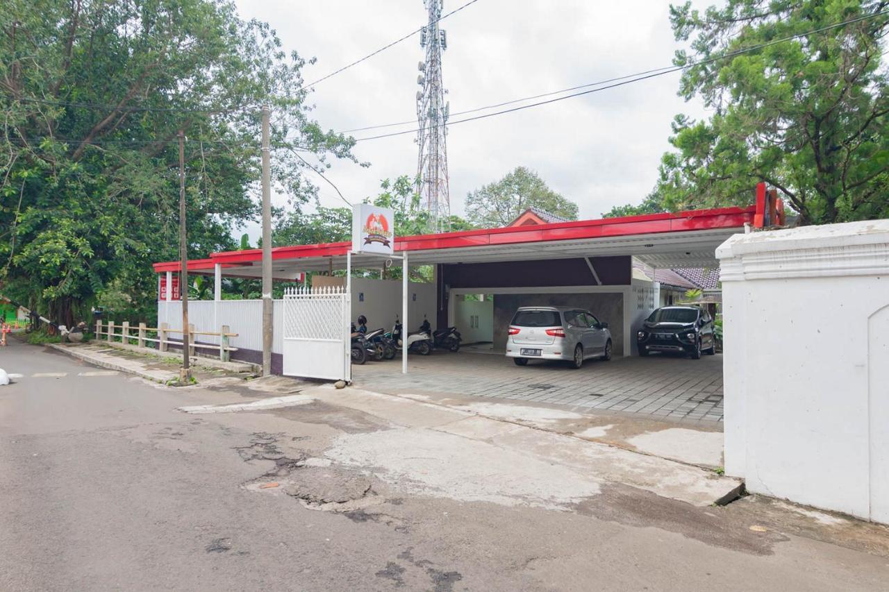 Reddoorz Plus @ Pakuan Residence Tajur Bogor Exterior photo